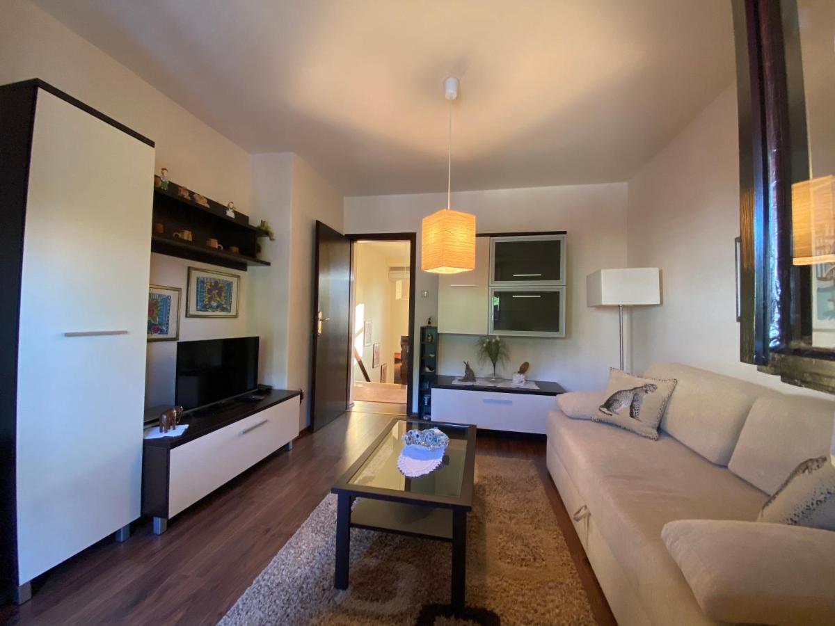 Holiday Home Andreja Малинска Екстериор снимка
